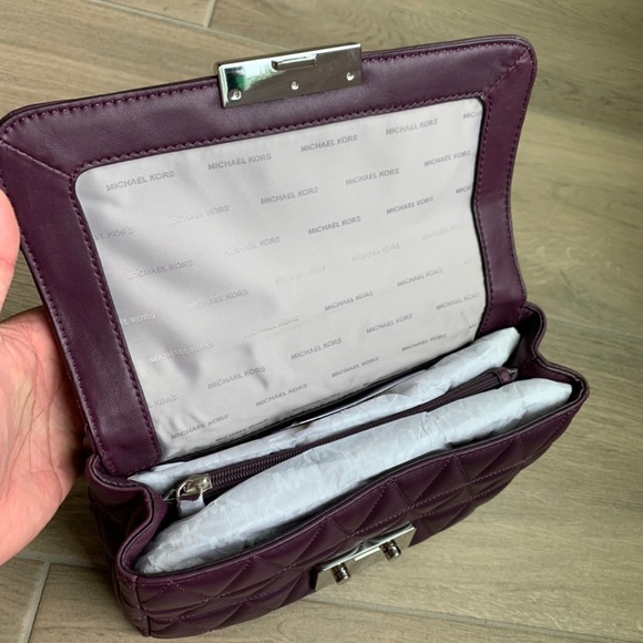 MICHAEL KORS SLOAN LARGE QUILTED LEATHER SHOULDER BAG - Picture 8 of 9